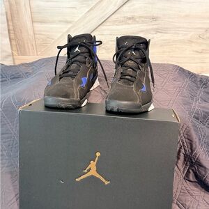 Jordan True Flight (Black/White - Game Royal) Lightly Worn. Like New!